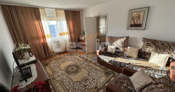 Apartament cu 3 camere de v&acirc;nzare &ndash; Zona Casa de Cultură, Constanța