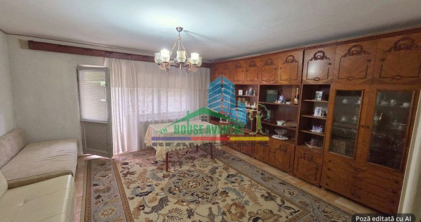 V&acirc;nzare apartament 3 camere decomandat &icirc;n Focșani | Str Poienita