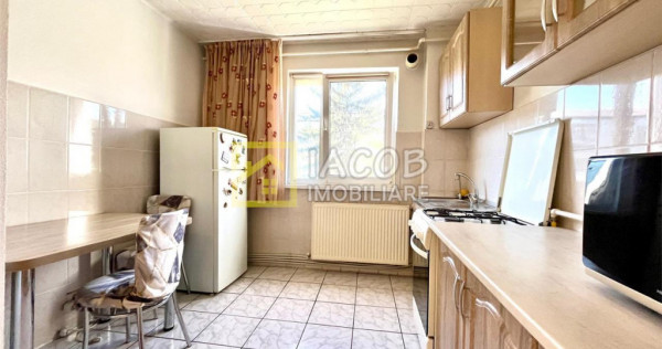 Apartament 2 camere, str. Cornisa Bistritei, Bacau