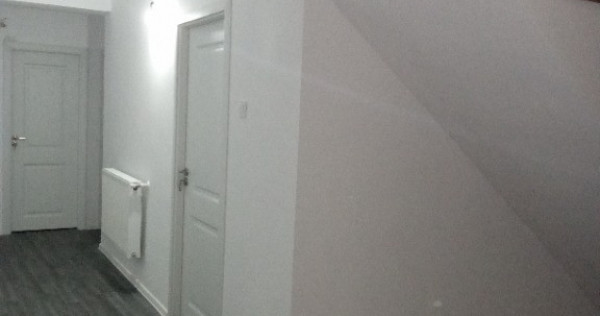 Casa noua Parter si Etaj zona centrala