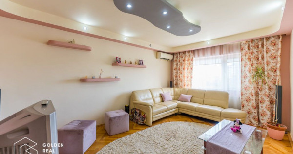 Apartament 3 camere, zona Micalaca 300, decomandat