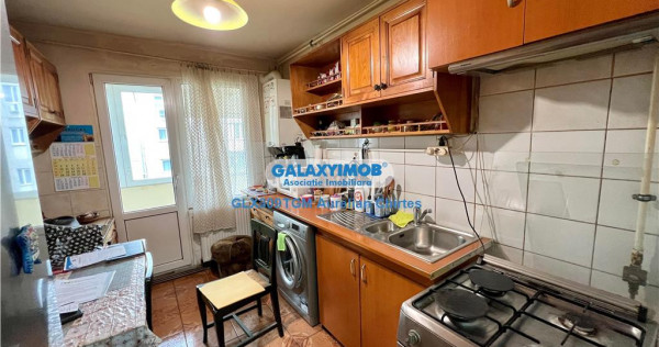 DE APARTAMENT CU 2 CAMERE DECOMANDAT IN 7 NOIEMBRIE ET 2