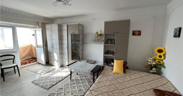 Apartament 3 camere, etaj 3, zona Longinescu - Gara