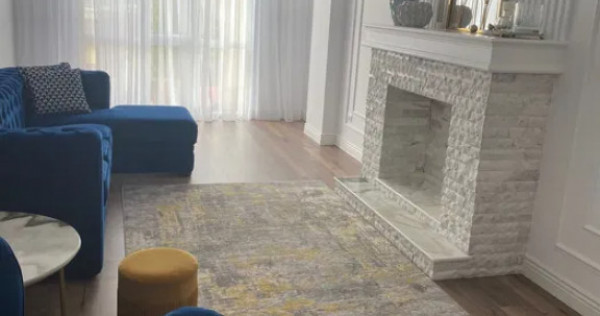 Apartament De Lux cu 3 camere decomandate Zona Burdujeni