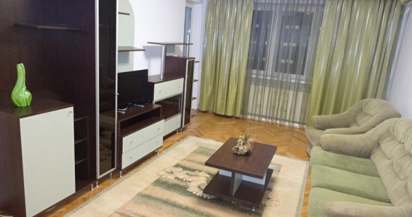 Inchiriez apartament cu 3 camere decomandat cu GARAJ in Deva, Carpati