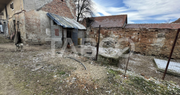 Casa de vanzare cu 5 camere în Sercaia Judetul Brasov