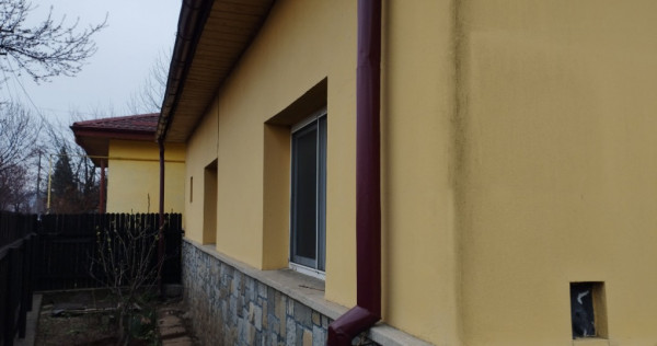 Casa 3 cam, renovata, teren 310 mp Campina, Prahova
