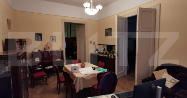 Ocazie, apartament 220 mp in Piata Victoriei, vedere la cate