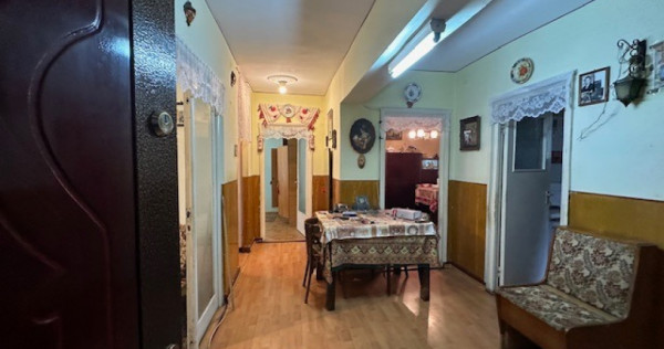 De închiriat apartament decomandat cu 3 camere-parter-Splaiul Crișanei