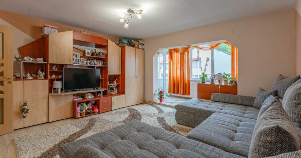 Apartament spațios cu 3 camere în Brașov, zona Noua