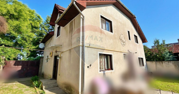 Casă cu 7 camere de vânzare în cartierul Pârneava/Arad