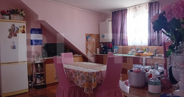 Apartament de 3 camere la vilă