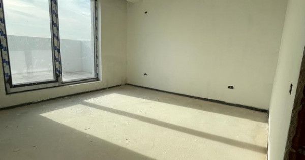 Apartament foarte spatios|terasa proprie|zoan excelenta