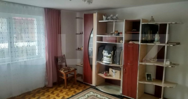 Casa cu 7 camere, 160mp utili, zona Marginea