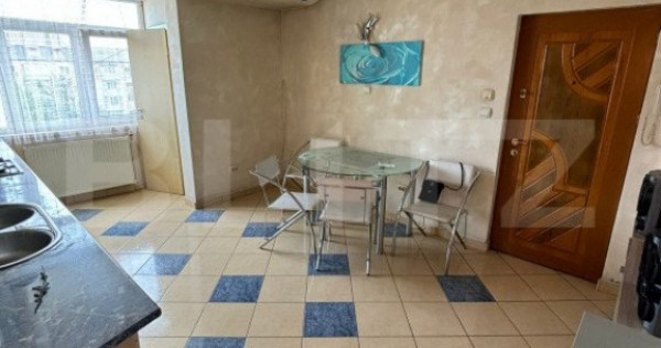 Apartament 5 camere zona Imparatul Traian