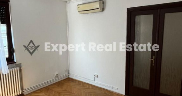 Apartament SPATIOS 4 CAMERE-VICTORIEI