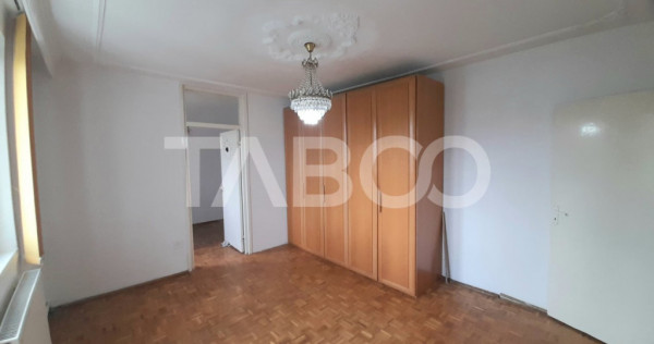 Apartament de vanzare 2 camere balcon Sibiu zona Mihai Vitea