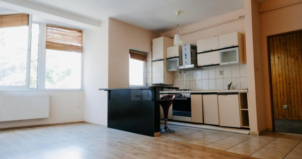 Apartament 2 camere semidecomandat BACIU