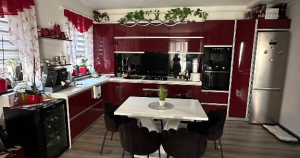 Apartament 2 cam Modern Grădină, Parcare, Spațiu de Depozitare Ghimbav