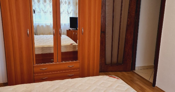 Apartament 3 camere dec.etaj 3, cu lift, faleza Dunarii