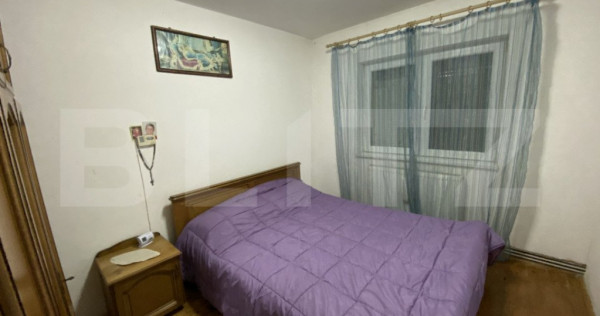 Apartament 4 camere, in suprafata de 74 mp, decomandat, zona