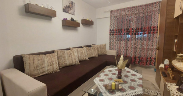Garsonieră transformată &icirc;n 2 camere de v&acirc;nzare &icirc;n Poart