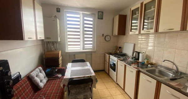 De vanzare 3 camere zona Scoala de Soferi , 53000 euro