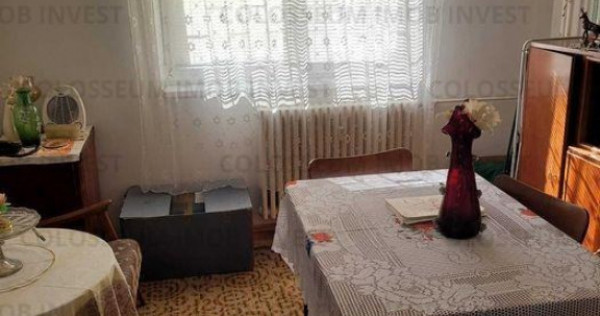 Apartament 2 camere, decomandat - zona Bartolomeu.