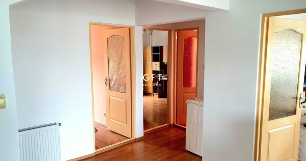 Apartament 3 Camere Decomandat Str. Imparatul Traian