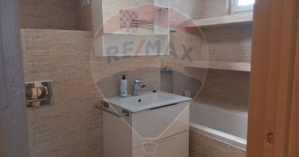 Apartament modern cu 3 camere și parcare de închiriat U...