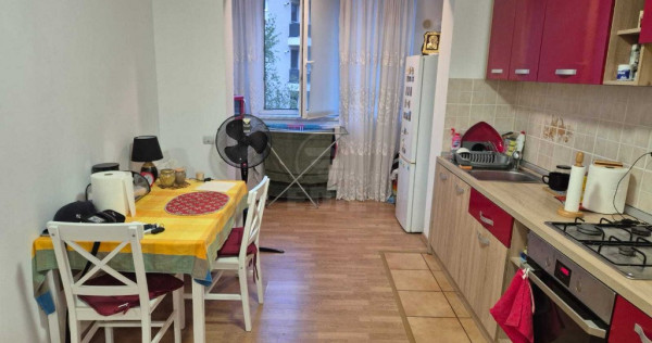 Pret bomba! Apartament cu 2 camere parcare mobilat zona Florilor