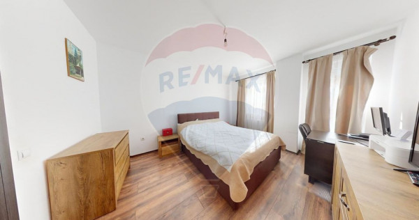 Apartament cu 3 camere de vanzare