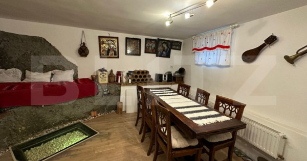 Casă de lux renovată cu priveliște spectaculoasă, &icirc;n in