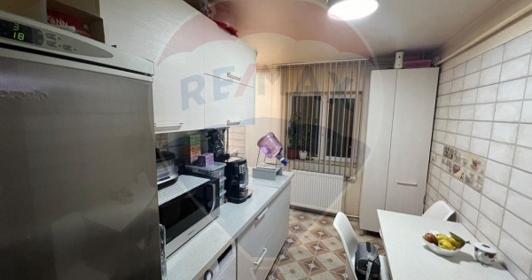 Apartament 4 camere în zona Nord