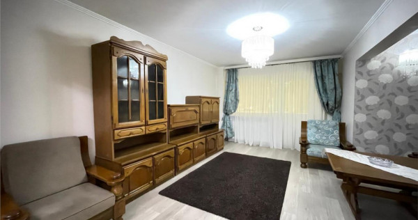 Apartament cu 3 camere de inchiriat zona centrala Tulcea