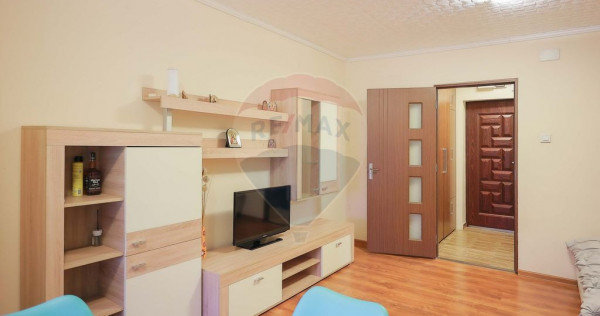 Apartament cu 1 cameră de vânzare în zona Rogerius