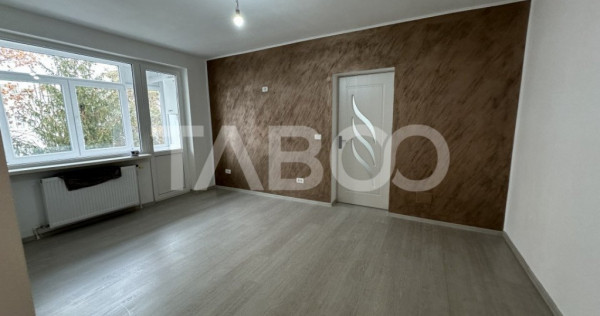 Apartament recent renovat 2 camere etaj 3 zona Vasile Alecsa