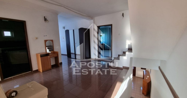 Duplex spatios, regim P+1, cu garaj Ronat