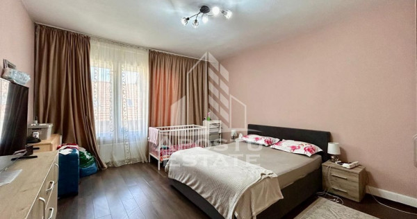 Apartament 3 camere, cladire reabilitata in Piata Libertatii