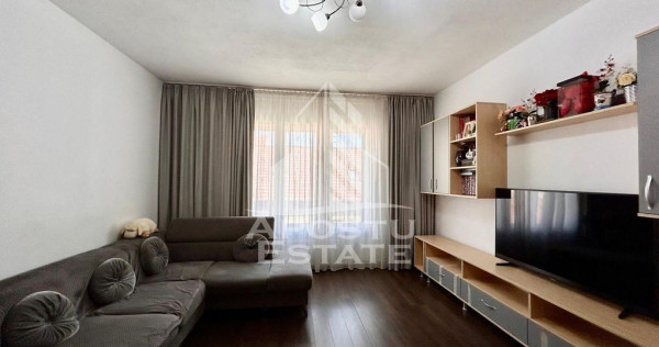 Apartament 3 camere, in cladire reabilitata in Piata Libe...