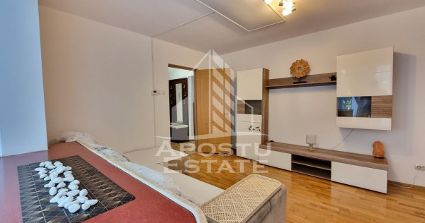 Apartament 4 camere, decomandat, etaj 1, zona Circumvala?...