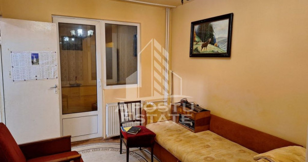 Apartament, 3 camere, semidecomandat, 50 mp utili, Aurel ...