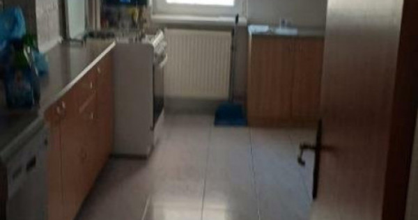 Apartament 3 camere decomandat - zona Tei