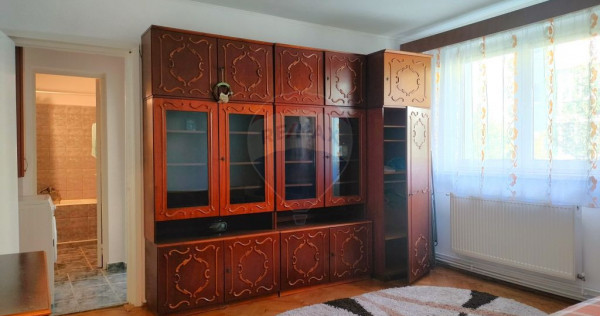 Apartament doua camere,etaj 1