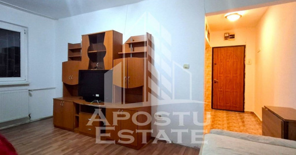 Apartament 2 camere semidecomandat in zona Fortuna