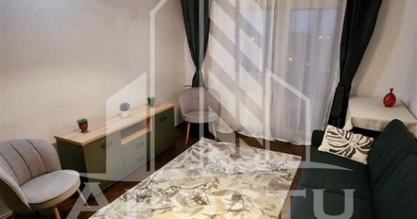 Apartament 2 camere, semidecomandat, zona Olimpia