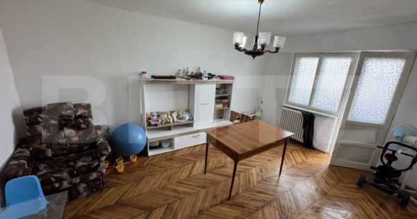 Apartament 4 camere, 77 mp, zona-Cetate