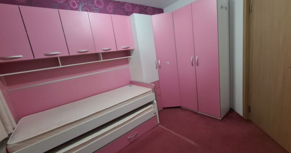 Se inchiriaza apartament cu 3 camere, Piata Victoriei