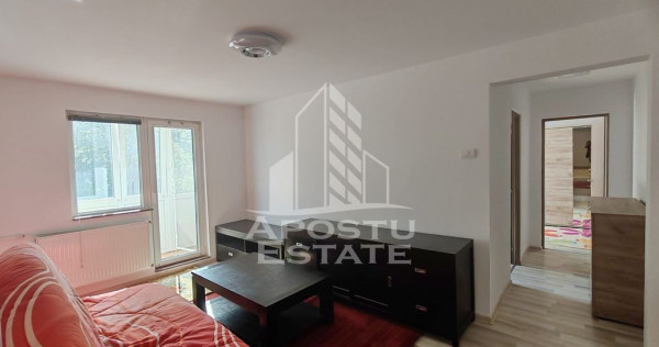 Apartament cu 3 camere, proaspat renovat, zona Dacia