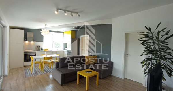 Apartament cu 3 camere, tip penthouse, loc de parcare, zo...